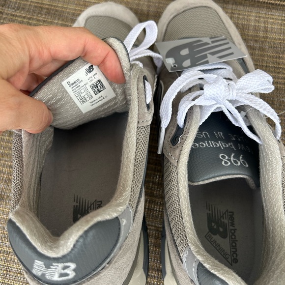 $200 Men New Balance Size 10.5 USA 998 Core Sneakers Running Shoes Grey U998GR - Picture 9 of 11